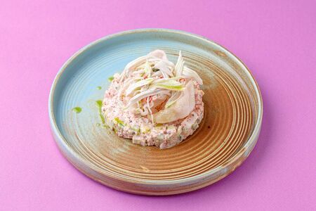 Салат с мясом снежного краба