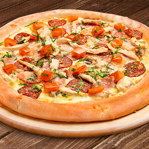 Пицца Петровская 30 см на классическом тесте