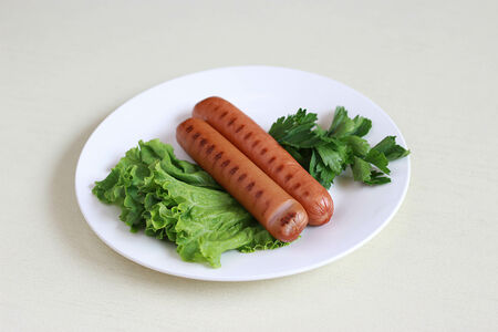 Сосиска на гриле