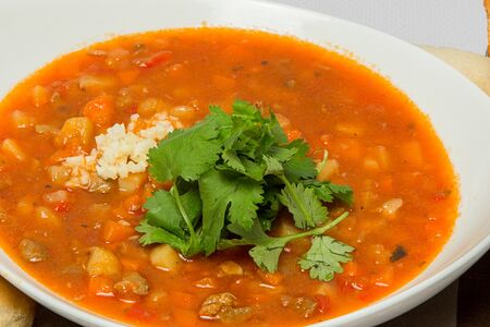 Томленый суп-гуляш по-венгерски