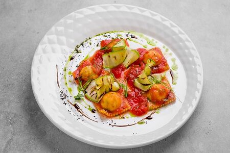 Равиоли с семгой ручной лепки