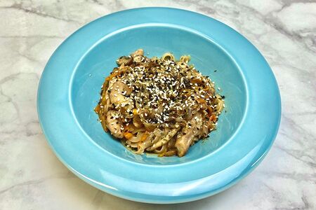 Вок с курицей