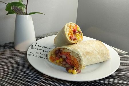 Мега ВегаНН - вегетарианская шаверма по-кубински