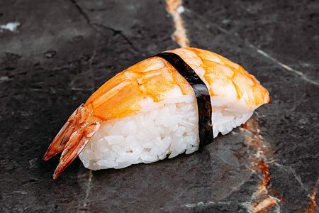 Креветка нигири