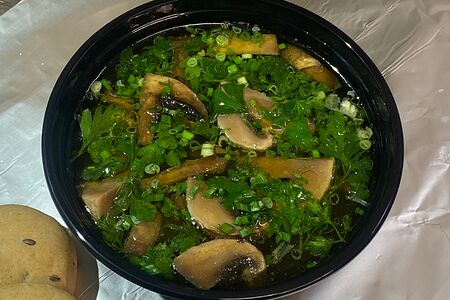 Грибной суп с курицей