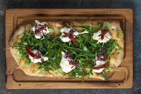 Римская пицца Страчателла с трюфельным маслом