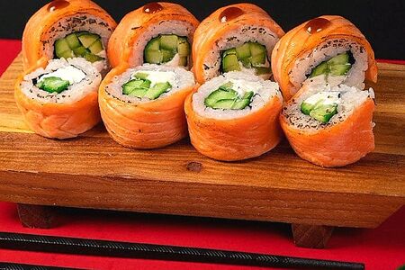 Lux Филадельфия с опаленным лососем