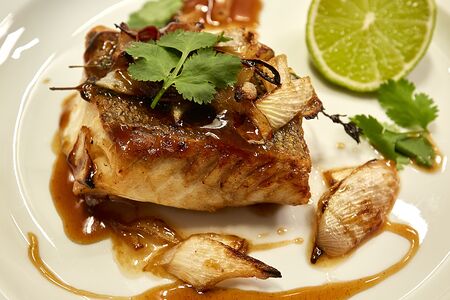 Морской судак в Азиатском стиле