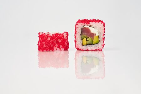 Калифорния с тунцом