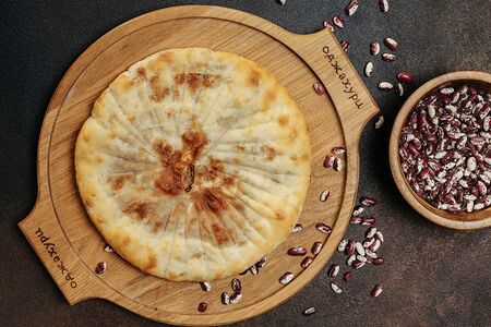 Хачапури с фасолью лобиани