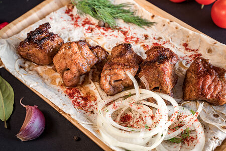 Шашлык из cвинoй шеи