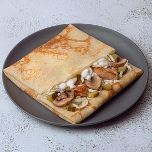 Блин с курицей и грибами