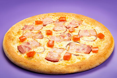 Пицца с беконом и пармезаном 25 см