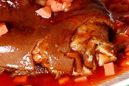 Свиная рулька тушеная под соевым соусом №50