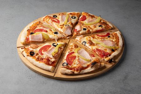 Пицца мясное ассорти