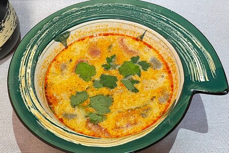 Том ям с кокосовым молоком