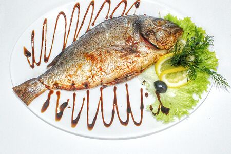 Дорадо на гриле