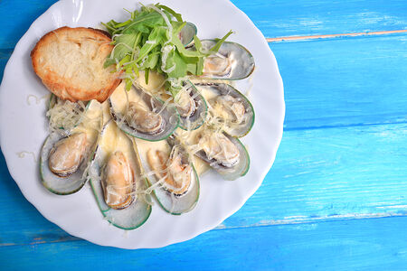 Мидии в сливочном соусе