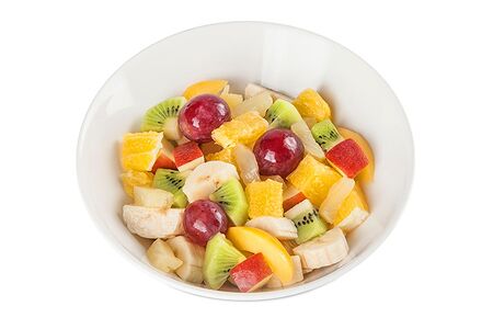 Фруктовый салат с сиропом