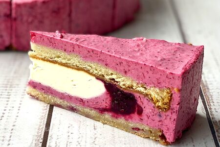 Торт с лесными ягодами