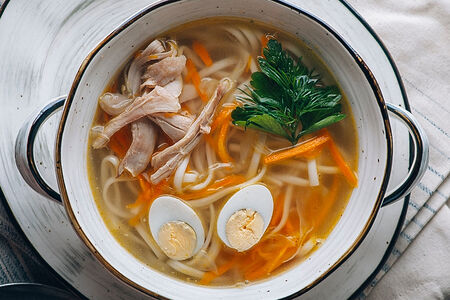 Куриный суп с лапшой