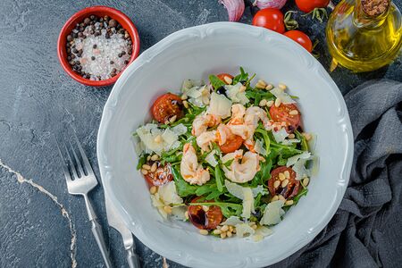 Руккола с креветками