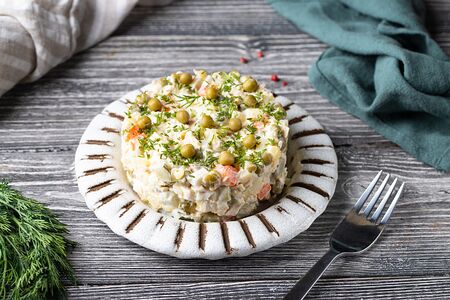 Салат Оливье с курицей