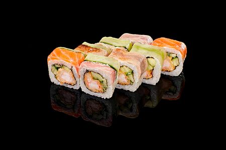 Ролл радуга с креветкой