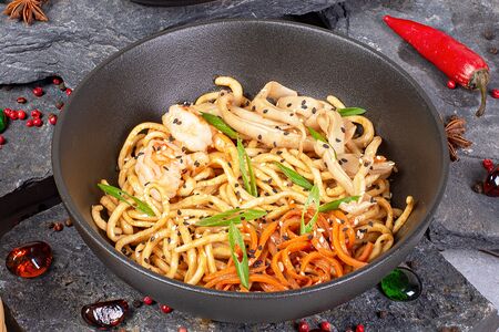 Удон с морепродуктами