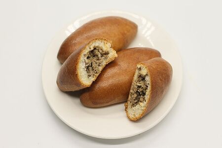 Пирожок с мясом