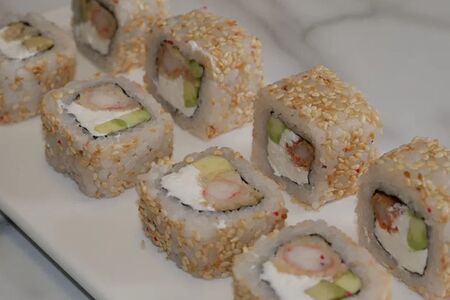 Нижи маки с креветкой