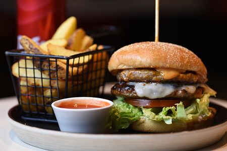 Комбо Чизбургер двойная говядина халяль