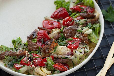 Салат с телятиной