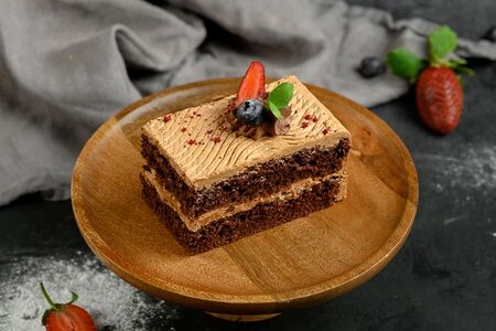 Пирожное от внучки