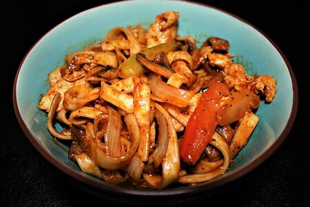 Удон с курицей