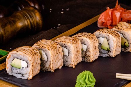 Ролл Филадельфия опаленная