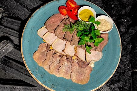 Мясное ассорти