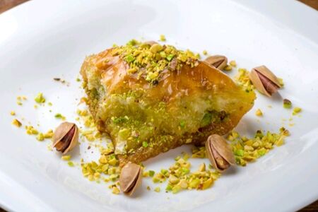 Шебиет с фисташками