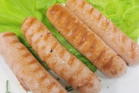 Молочная сосиска гриль