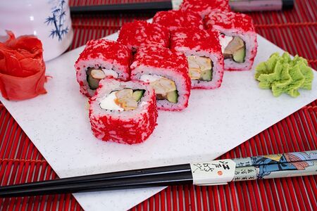 Ролл фирменный Red