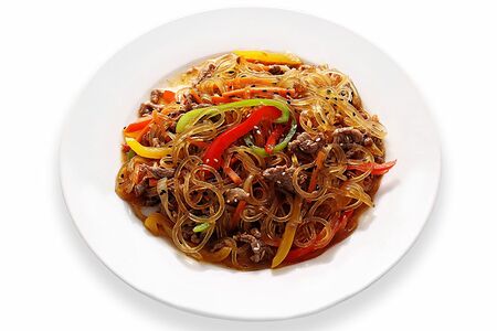 Лапша с говядиной и овощами