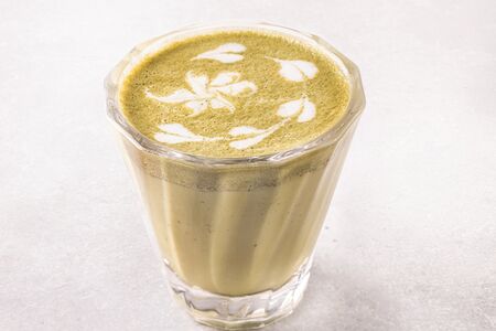 Латте Матча