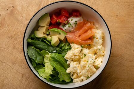 Скрэмбл с лососем