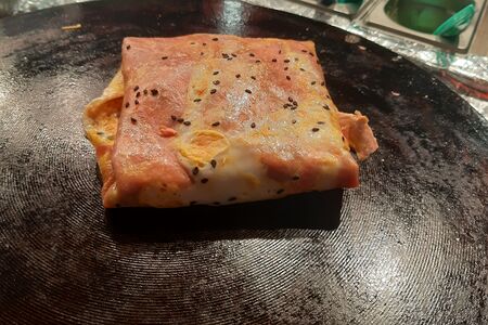 Ролл с говядиной