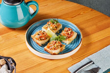 Закуска с форелью