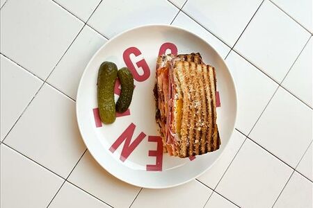 Пастрами-сэндвич