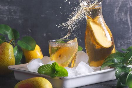 Лимонад груша-жасмин собственного приготовления