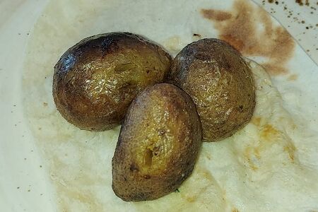 Картофель на мангале