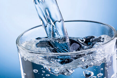 Вода с газом