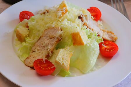 Цезарь с курицей